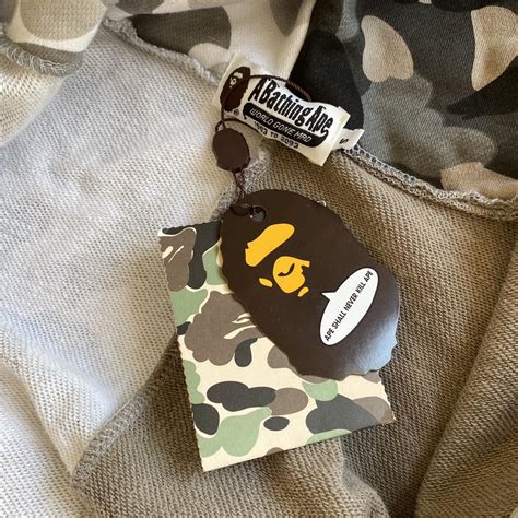 bape hoodie tag